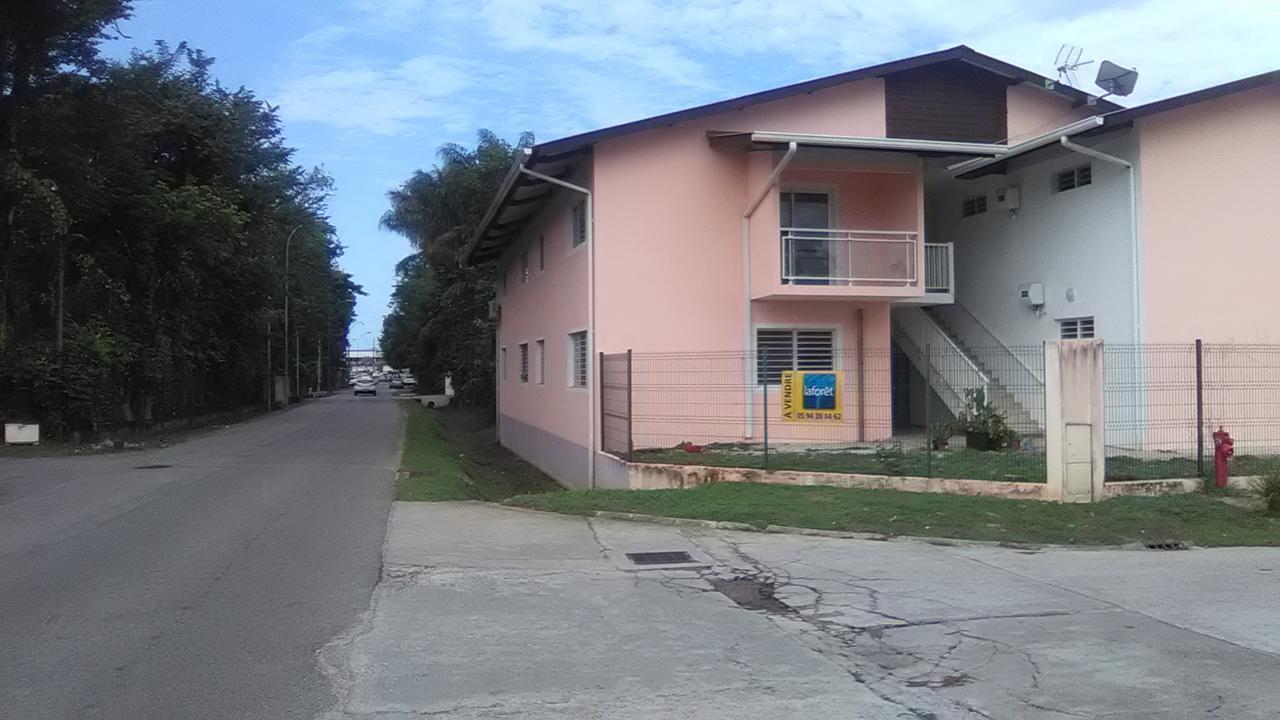 Petite Callebasse Apartment Cayenne Exterior photo